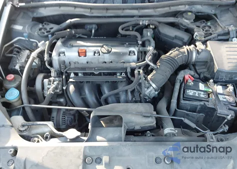 2010 Honda Accord 2.4 Ex-L from USA, damaged, VIN 1HGCP2F84AA163085